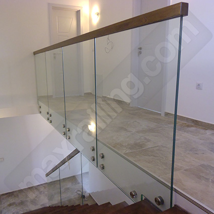 Парапет за стълби Дупница